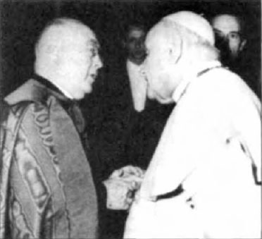 Masonic Handshake - John XXIII - Cardinal Spellman